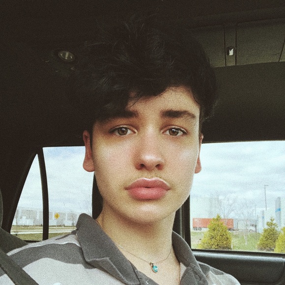 Meet your Posher, Griffin - Picture 1 of 1